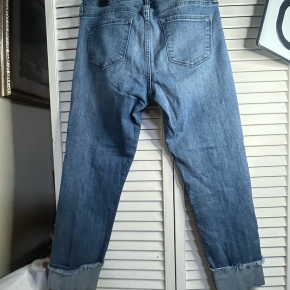 KUT FROM THE KLOTH Light Blue Distressed Cropped Jeans - Picture 10 of 16